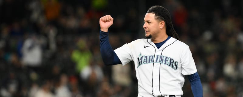 Mariners sign ace Luis Castillo to five-year, $108 million extension, Mariners