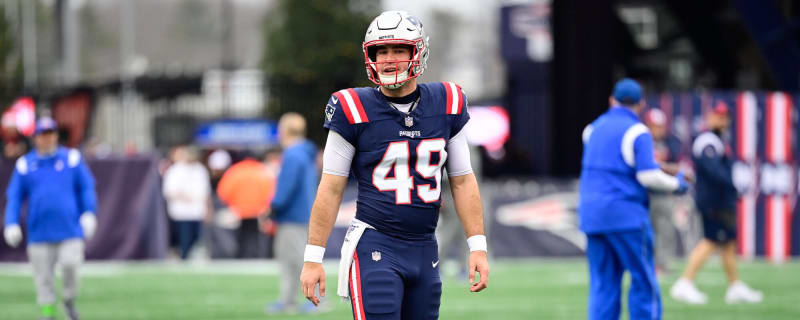 Patriots Cardona Finalist for Military Service Award