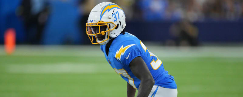 Dallas Cowboys claim cornerback Kemon Hall off of waivers for training camp