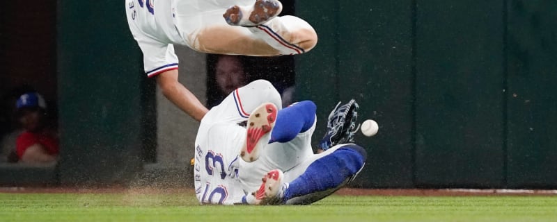 Rangers outfielder gets promising MRI results after collision