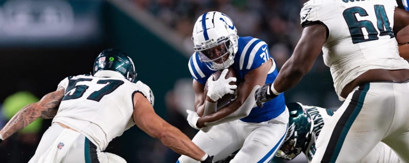 Packers Sign RB Kenyan Drake To PS, Release RB James Robinson