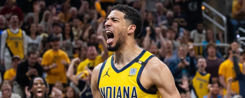 Smother's Day: Pacers stifle Knicks in first half of Game 3