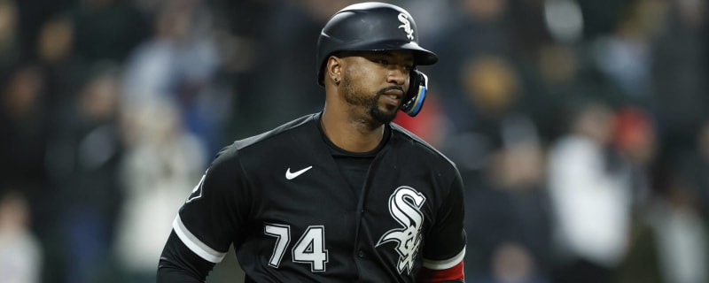 White Sox' Yermín Mercedes is in uniform tonight and not retiring