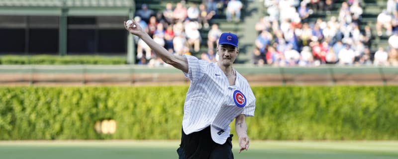 Purdue Boilermakers Star Zach Edey Just Threw Brutal First Pitch At Chicago Cubs Game