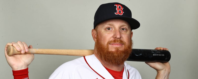 Red Sox host 'Dollar Beard Night' at Fenway 