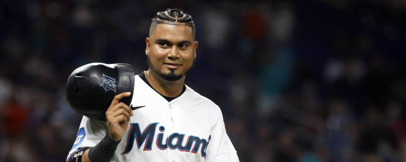Where Miami Marlins' Luis Arraez Ranks in Batting Average History After  Friday's Game - Fastball