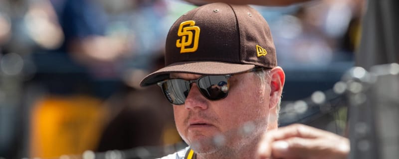 Should the Padres be buyers or sellers this trade deadline?
