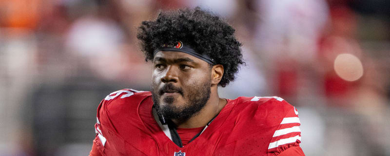 49ers tackle Jaylon Moore poised to cash in during free agency