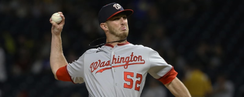 Veteran righty agrees to deal with Japanese team