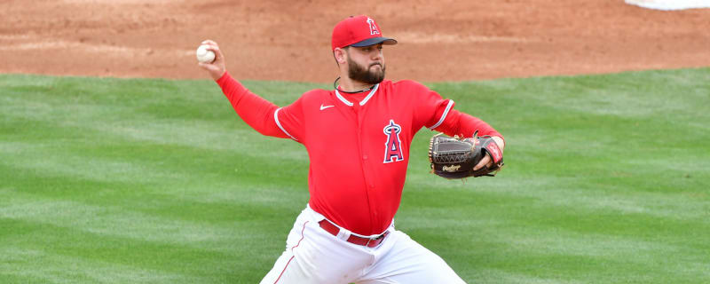 Cam Bedrosian, Tyler Naquin make Cincinnati Reds roster for