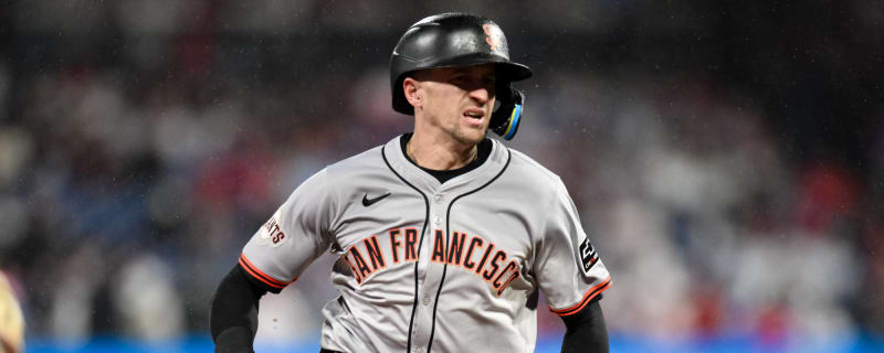 Giants place Gold Glove shortstop on IL