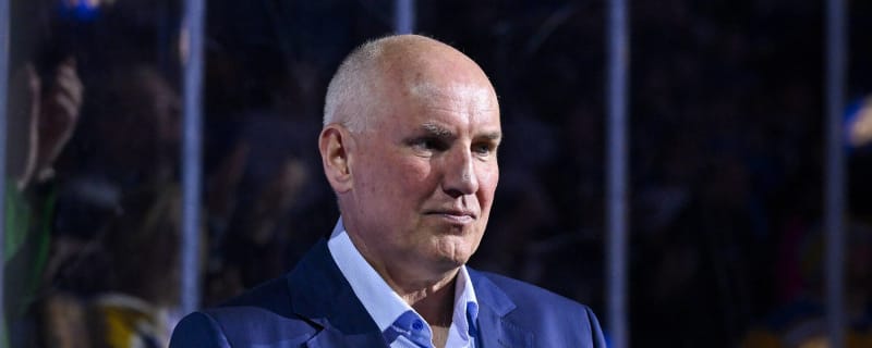 Blues extend GM Doug Armstrong
