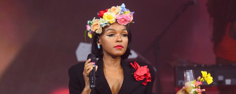 Janelle Monáe Dresses as E.T. for Halloween, Creeps Everyone Out