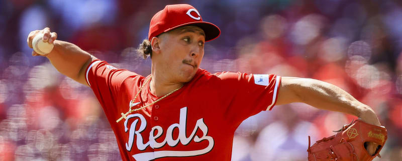 Reds right-hander undergoes Tommy John surgery