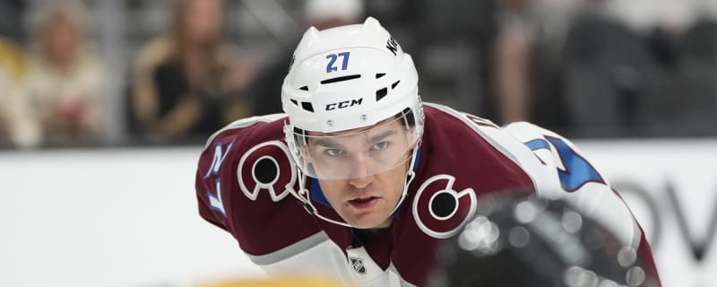 Avalanche forward to return vs. Jets after long absence