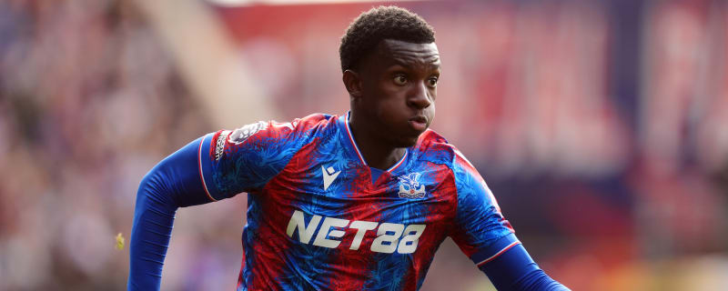 Walcott unhappy with Arsenal’s treatment of Nketiah 'should have happened earlier'