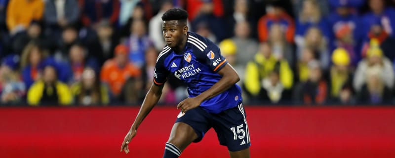 Wolves want experienced former Palace first team player to replace Mosquera