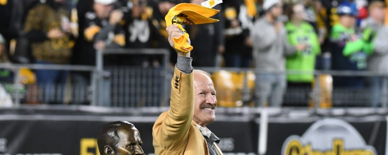 Steelers legend has surprising take on team's QB situation