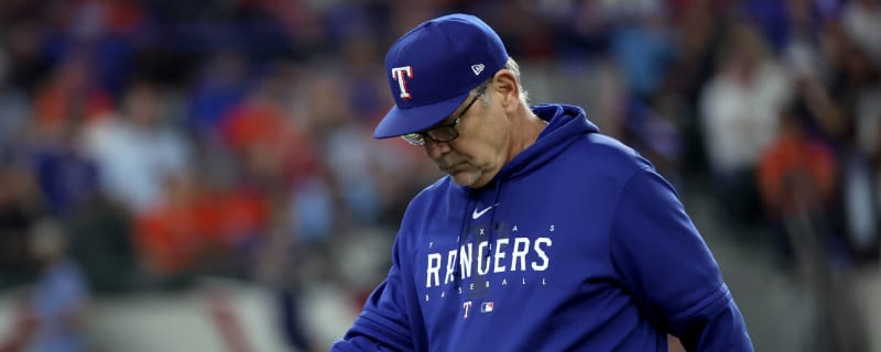 Bochy missed game, takes over Rangers team he beat for title