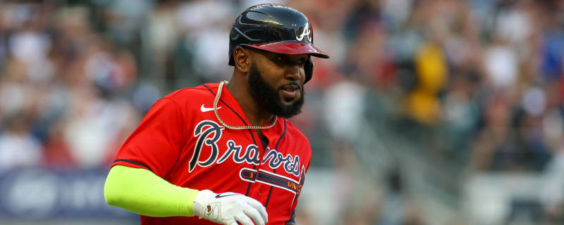 Braves' Ozuna avoids serious wrist injury after hit by pitch - ESPN