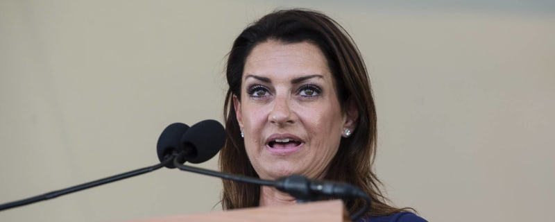 Roy Halladay's wife pushed him to quit baseball, but 'he couldn't stop playing'