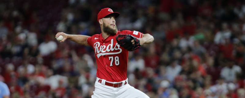 Reds Outright Alan Busenitz