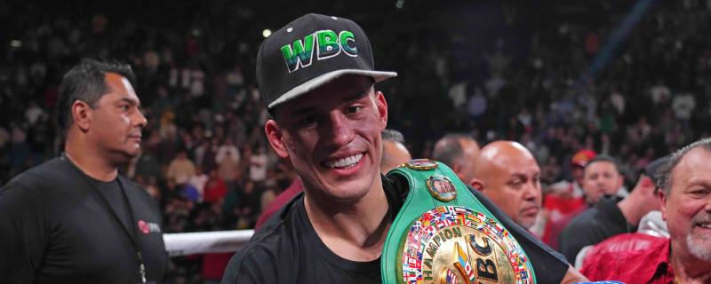 Benavidez Warns Gvozdyk During Their Final Presser – ‘I Go For The KO Every Single Time’