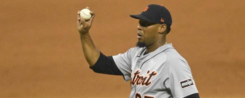 Angels add veteran reliever to bullpen mix