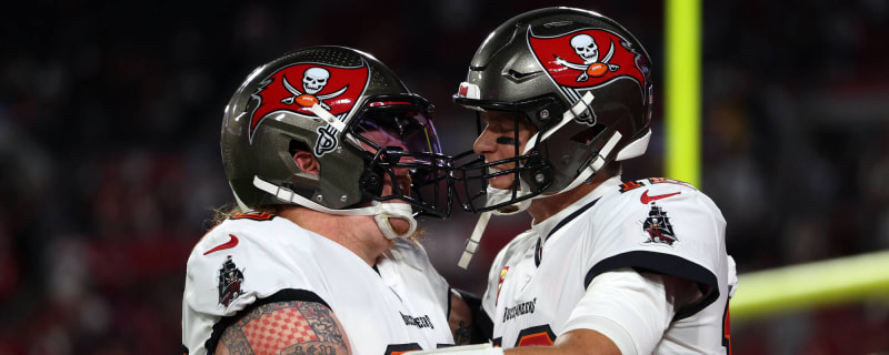 Tampa Bay Buccaneers Announce Final 53-Man Roster, 2022 Tom Brady Julio  Jones