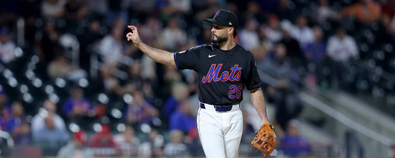 Braves Sign Eddy Alvarez To Minor League Deal