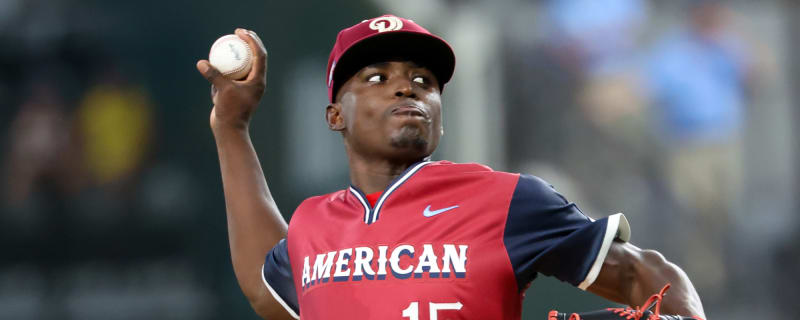 Top Rangers pitching prospect is impressing during spring training