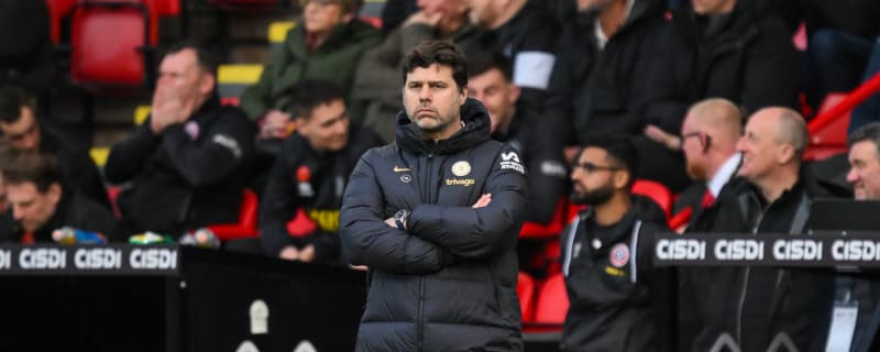 Carlton Cole shocked that Mauricio Pochettino hugged Madueke after spitting dummy