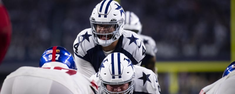 Former Eagles RB LeSean McCoy wasn't impressed with Dak Prescott's performance on Thanksgiving