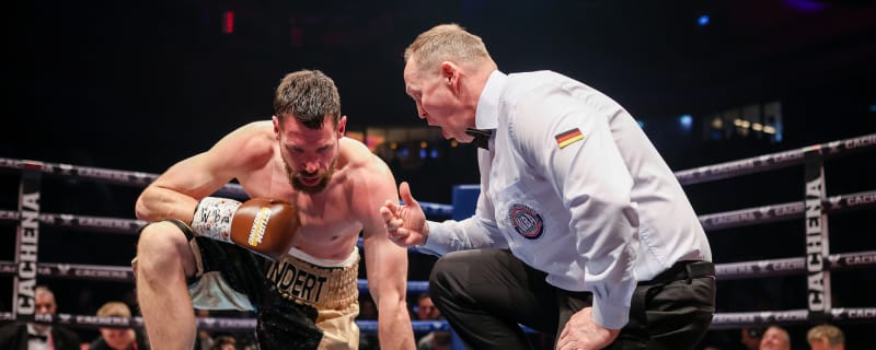 Felix Sturm Dominates Benjamin Blindert In A Third-Round Stoppage