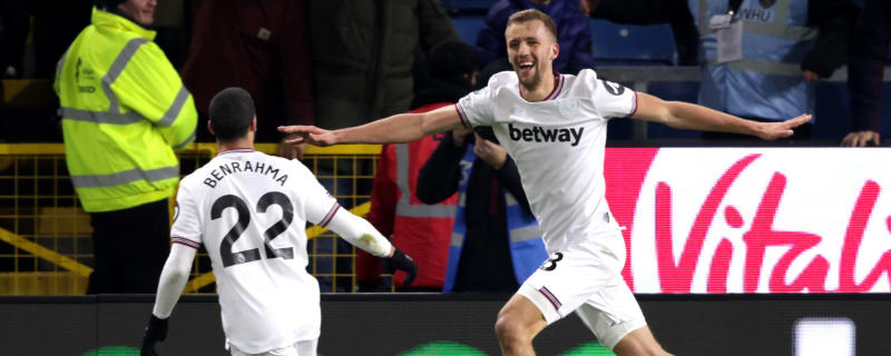 Watch: West Ham book their place in the knockout stages after late Tomas Soucek goal