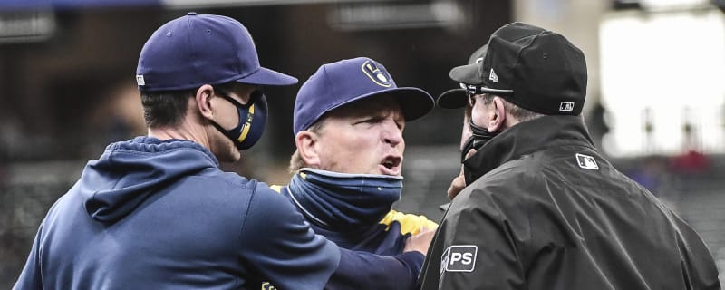 Ump defends controversial call in Marlins-Brewers game