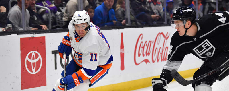 Zach Parise lifts Islanders over Penguins - The Rink Live