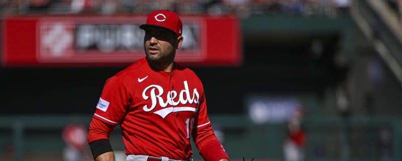 Joey Votto Returns to Reds 10 Months After Shoulder Surgery