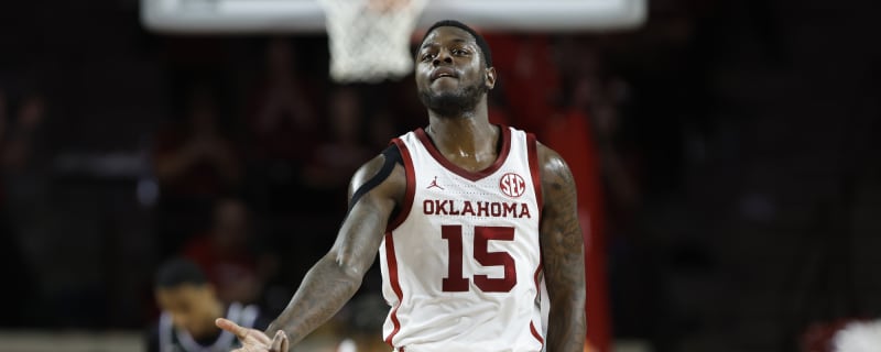 Watch: Oklahoma Basketball Player Loses Teeth vs. Mississippi State