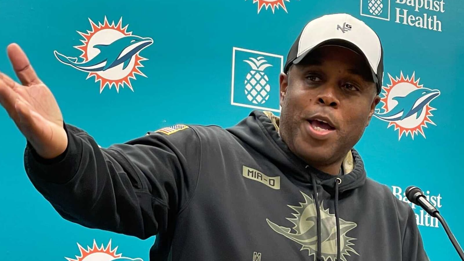 Dolphins retaining GM Chris Grier, HC Mike McDaniel