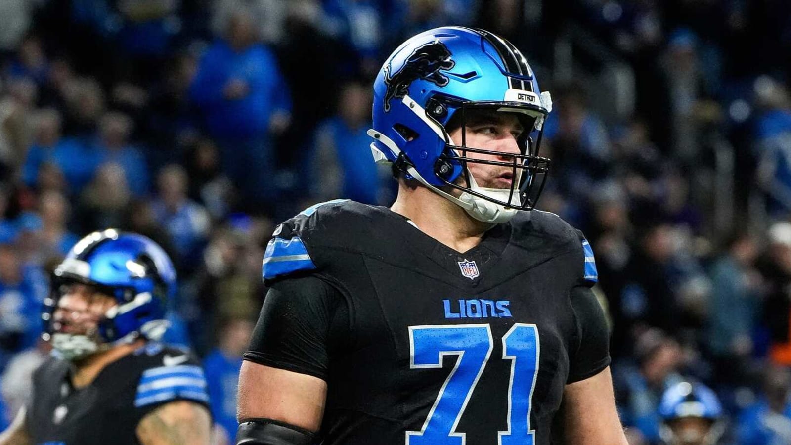 Titans to beef up offensive line with veteran lineman