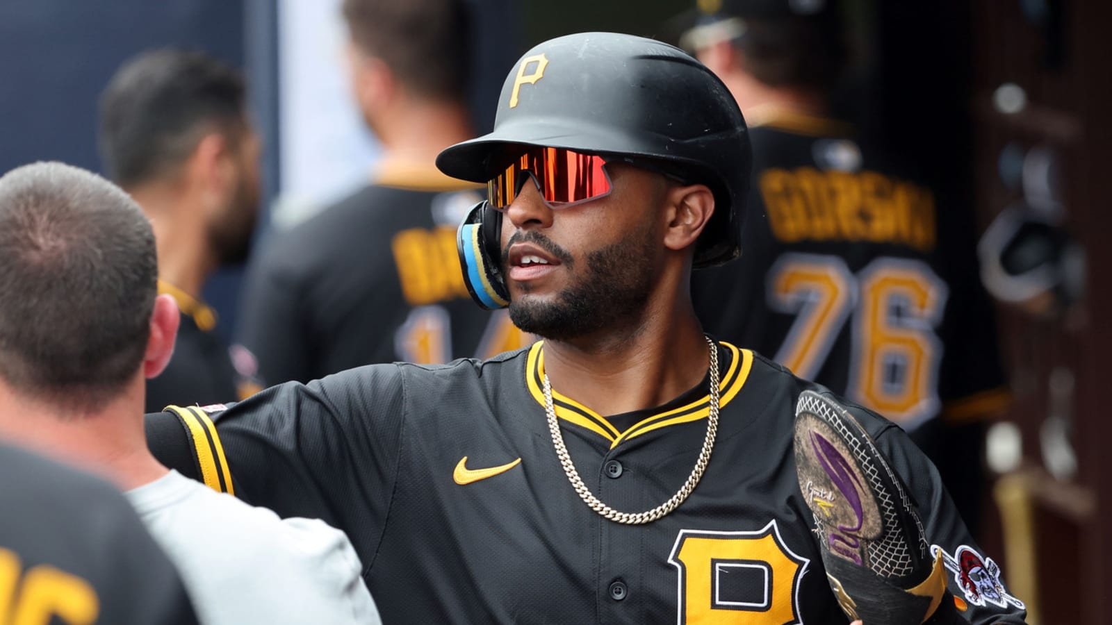 Pirates outright Joshua Palacios, Peter Strzelecki
