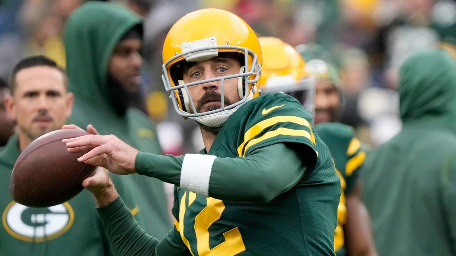 Reporter Shares What Is Holding Up Aaron Rodgers Trade Yardbarker 