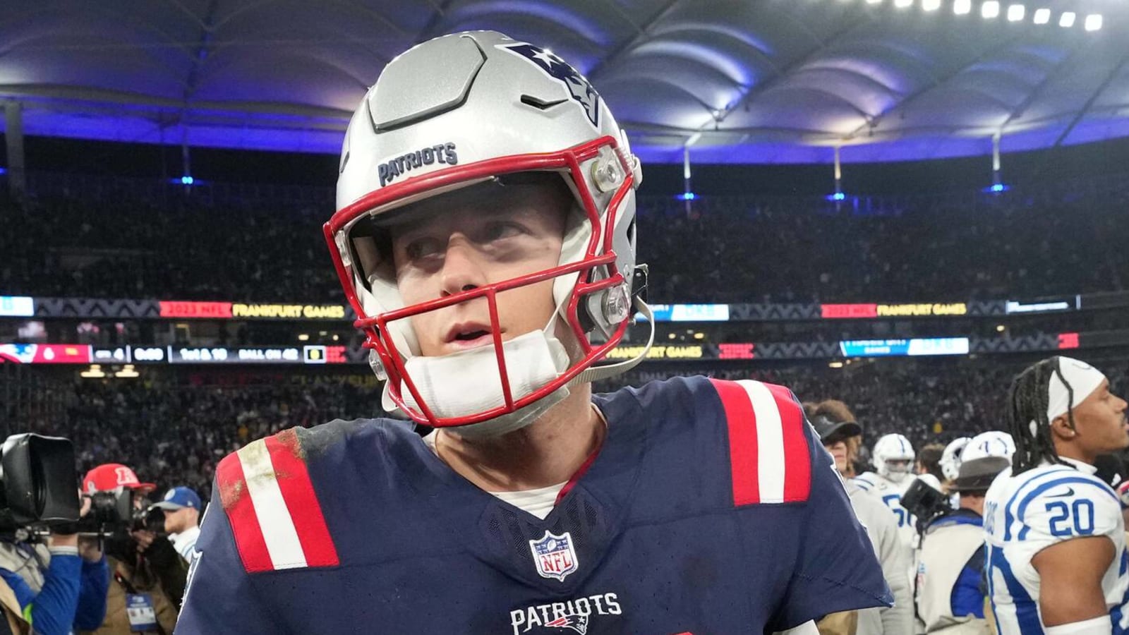 Patriots captain backs Mac Jones with QB1 role in limbo