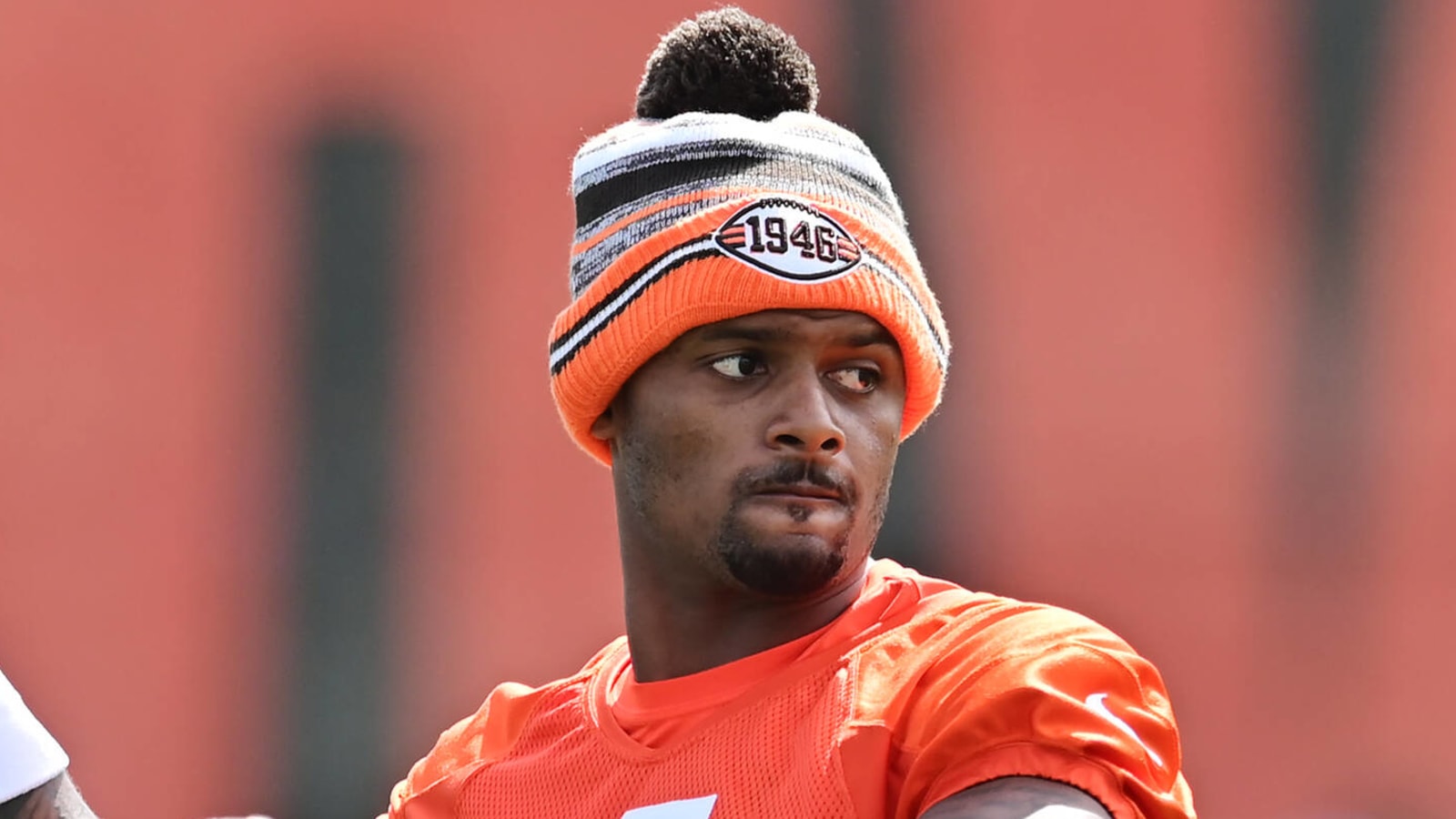 Browns' Anthony Walker: Watson 'a good guy' for gift