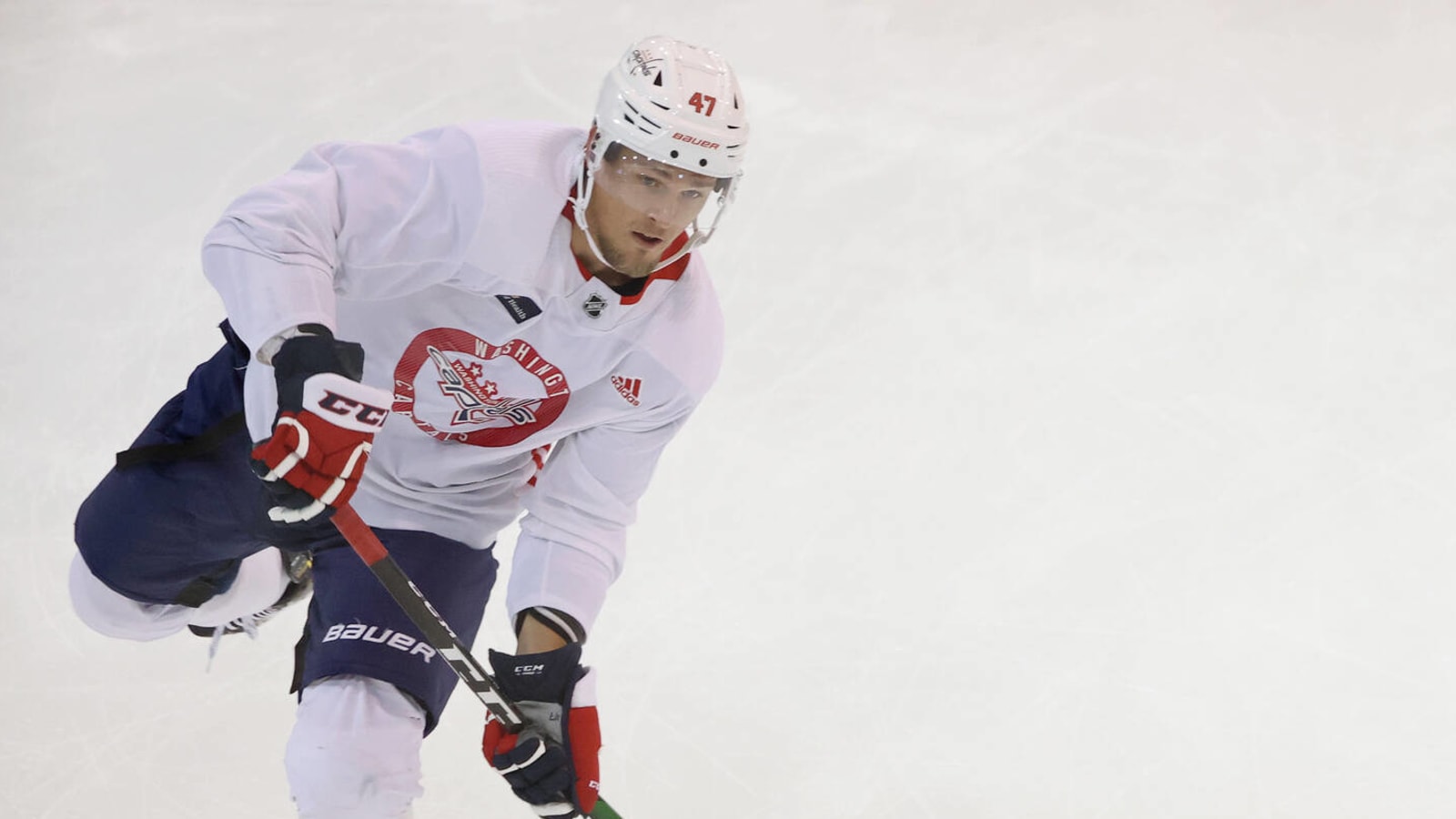 Washington Capitals extend Beck Malenstyn