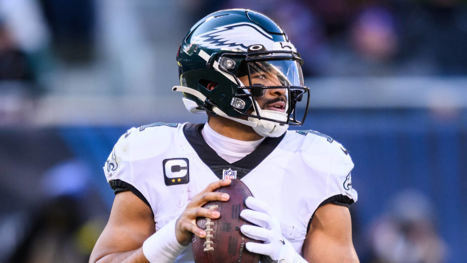 Comparing Carson Wentz's 2017 season to Jalen Hurts' season