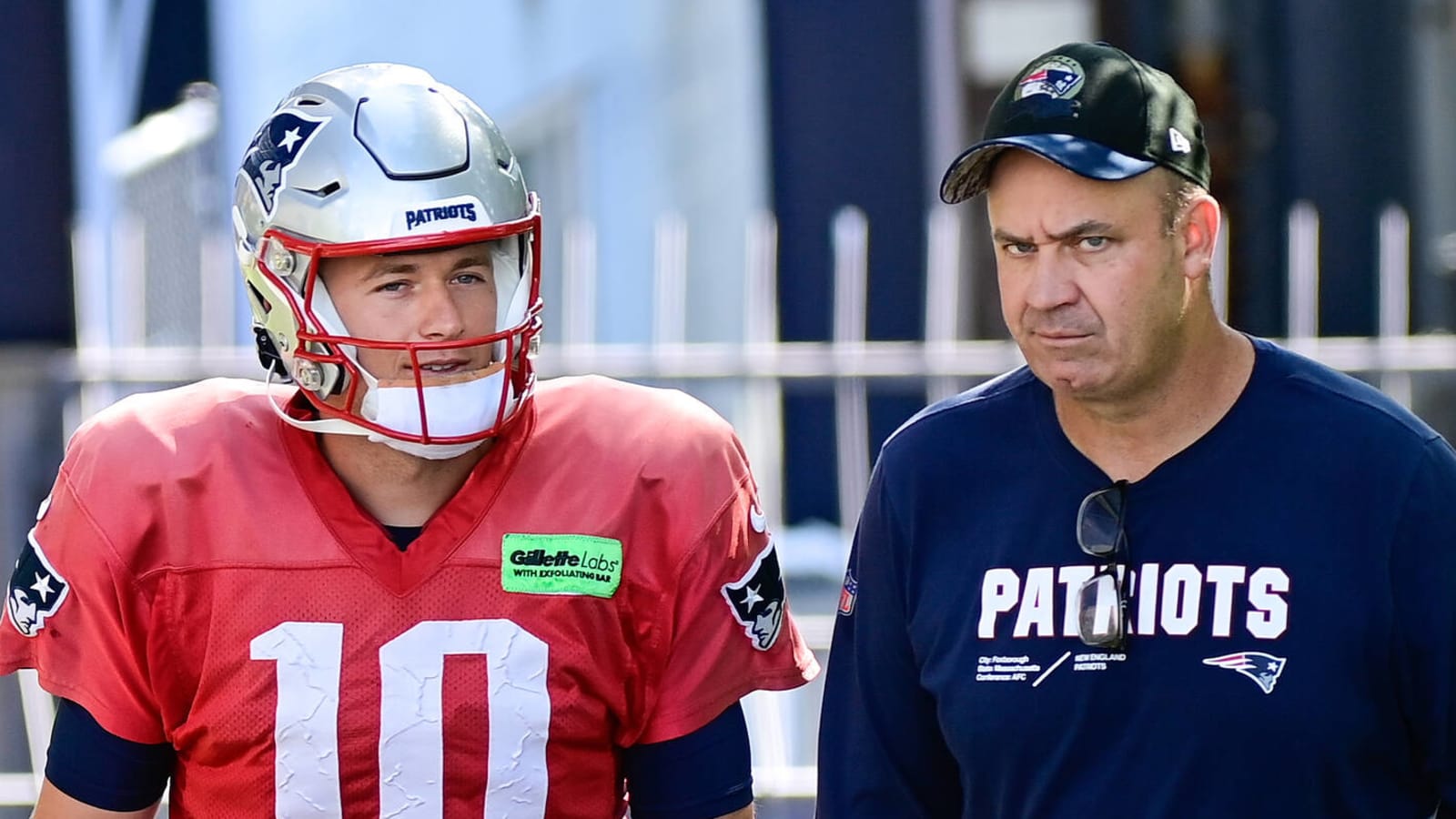 Patriots OC defends Jones after benching vs. Cowboys