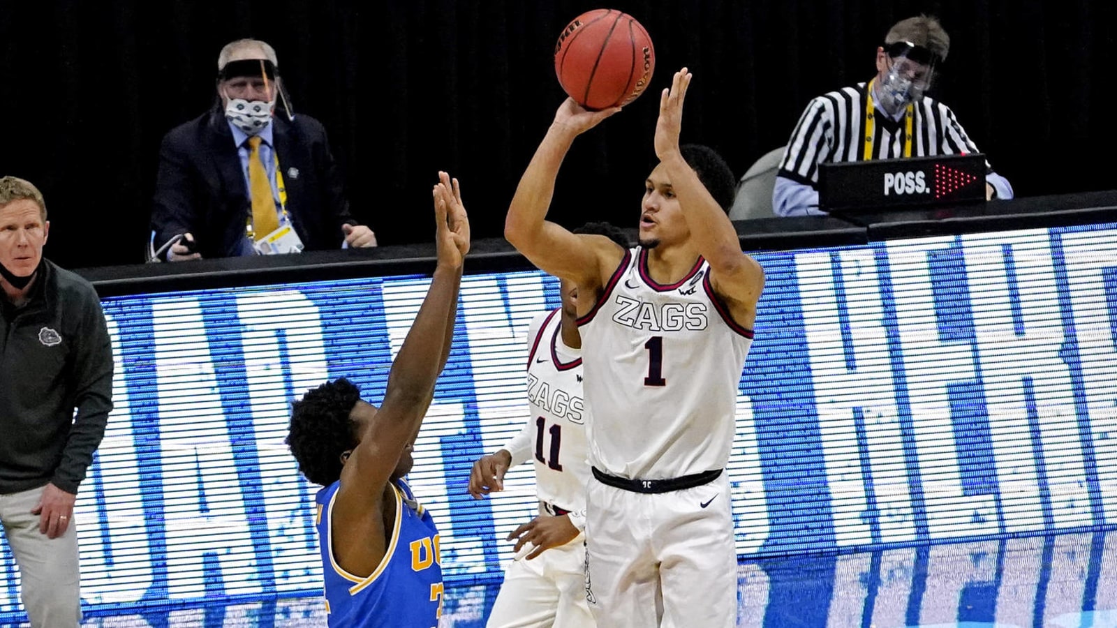 Jalen Suggs' buzzer-beater sends Zags to championship game