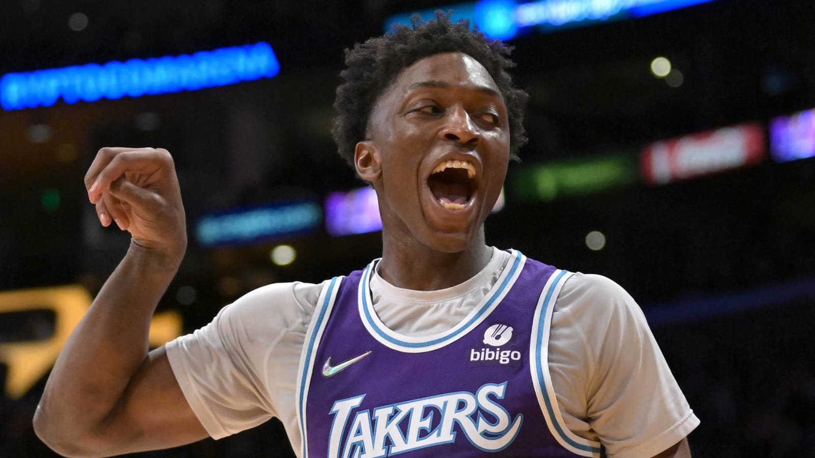 Report: Lakers, forward Stanley Johnson agree to two-year deal